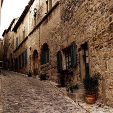 Caunes-Minervois-cobbled-street